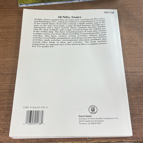 50 Nifty States by Jerry Aten, good Apple activity book for grades 4-8+ - Picture 2 of 9